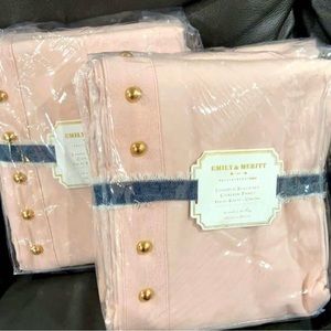 Pottery barn teen curtain - 2 panels